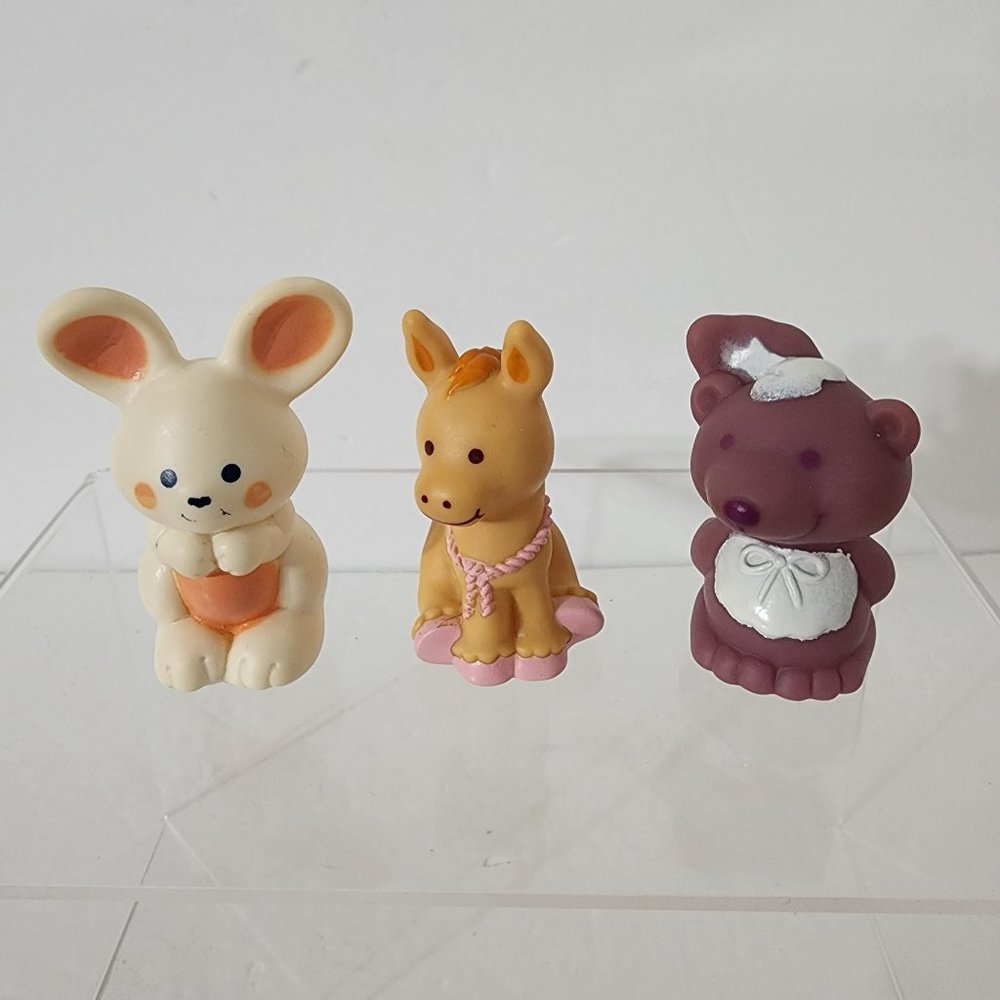 Vintage Strawberry Shortcake Cafe Ole Pet Burrito Apricot Bunny Skunk Souffle